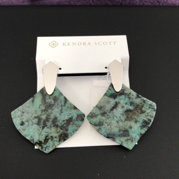 Kendra Scott Jewelry - Brand new Kendra Scott earrings
